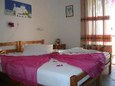 Arian Hotel Parikia  Phòng bức ảnh