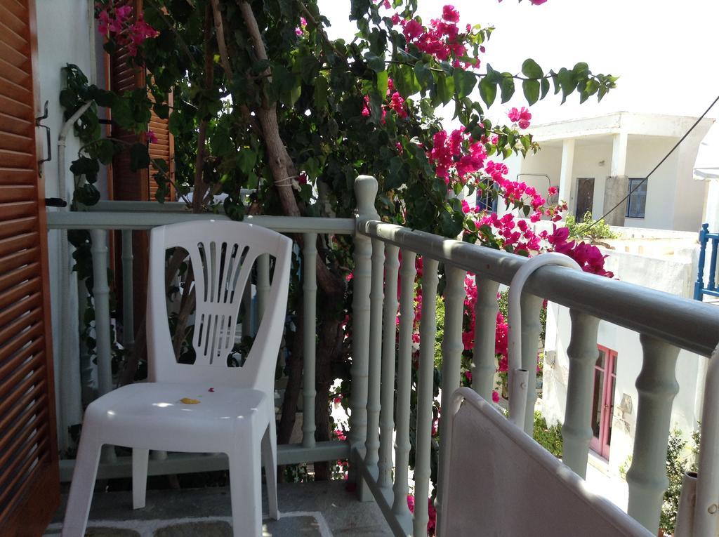 Arian Hotel Parikia  Ngoại thất bức ảnh